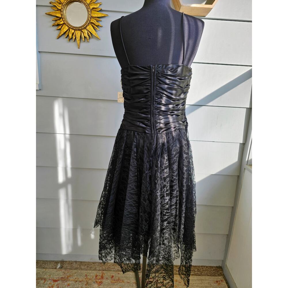 Vintage 1970s Black Lace & Satin Dress | Goth Witchy Halloween Prom S/M - Picture 3 of 9